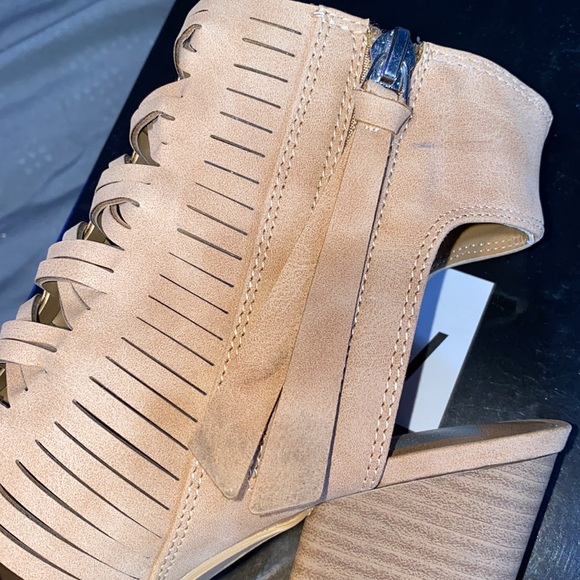 DV By Dolce Vita Women’s Taupe Tan Open Toe Bootie Wedges - Comes with Box - Picture 4 of 12